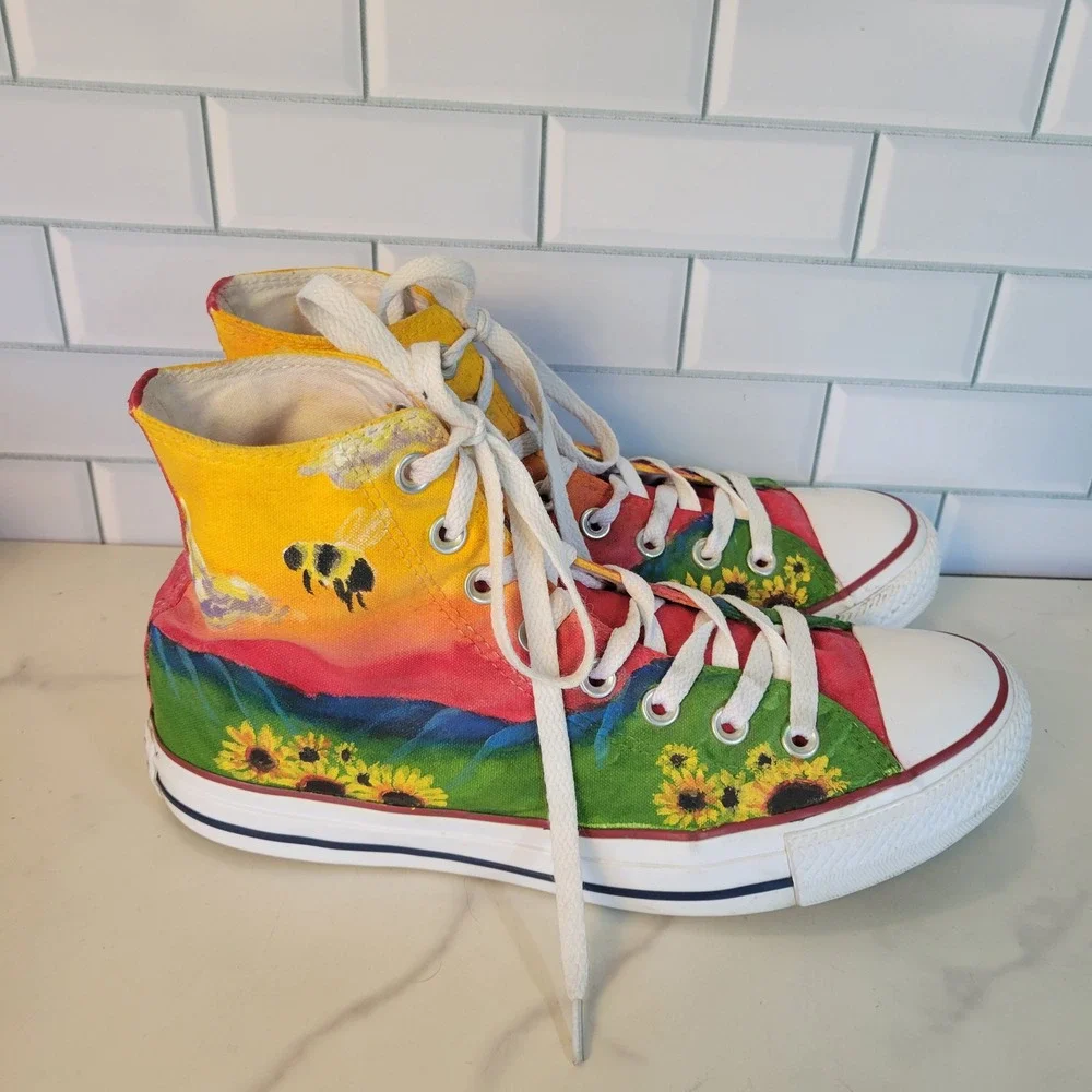Converse Chuck Taylor All Star High Top Hand Painted Sunflower Bee Womens 9